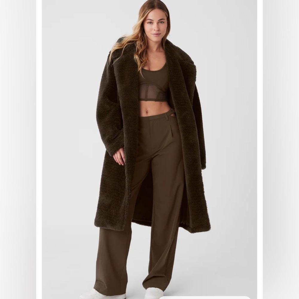 BRAND NEW! ALO Yoga Sherpa trench